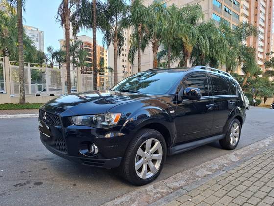 MITSUBISHI OUTLANDER 2.0 16V GASOLINA 4P AUTOMÁTICO MITSUBISHI OUTLANDER 2.0 16V GASOLINA 4P AUTOMÁTICO